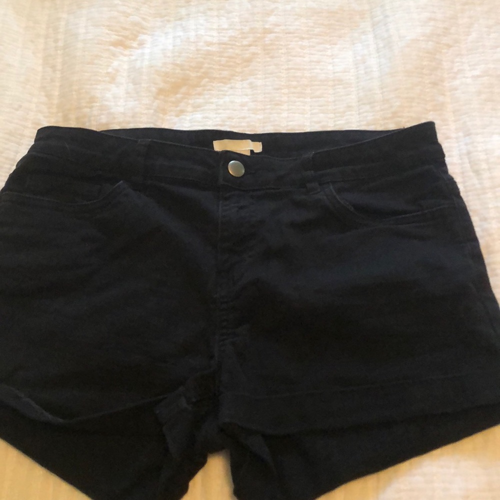 Black High wasted short shorts